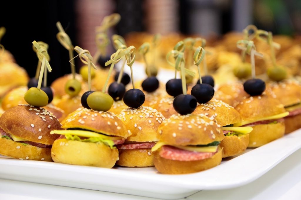 finger foods na urodziny Catering na imprezy