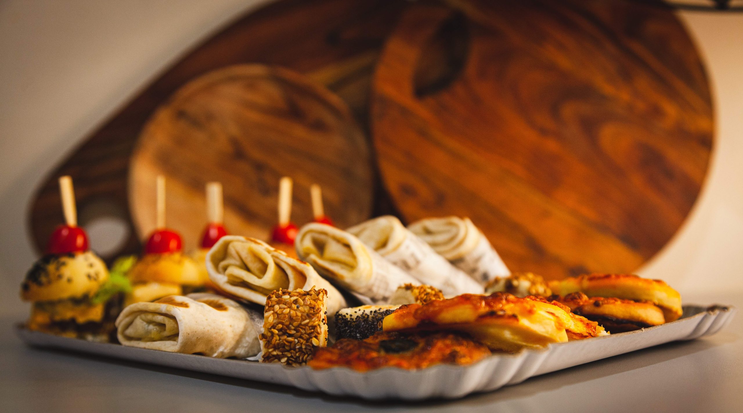 Degustacja menu przed eventem: Czy firma cateringowa powinna ją oferować?